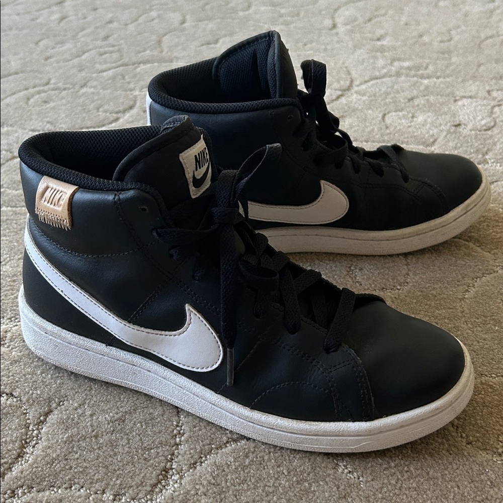 Nike Court Royale 2 Mid Shoes size 7.5